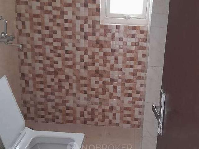 2 BHK Flat In Newtech La Palcia for Rent In Techzone 4