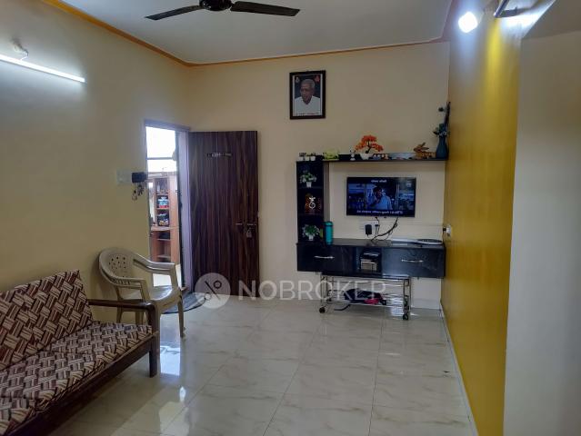 2 BHK Flat In Niermall Market For Sale In Mr77+432, Spine R