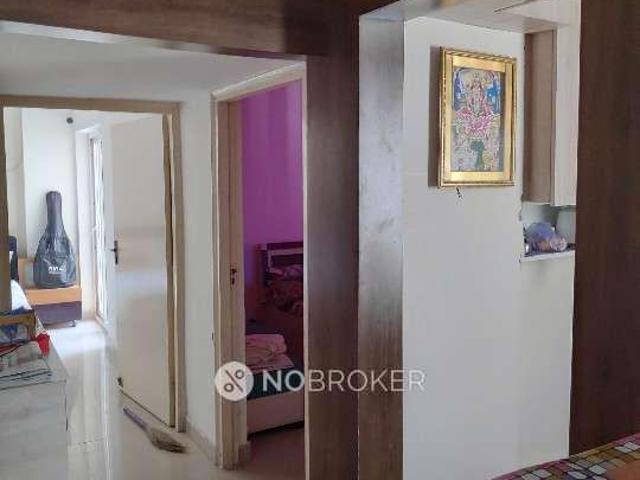 2 BHK Flat In Nimbus Express Parkview 2 For Sale In Chi V