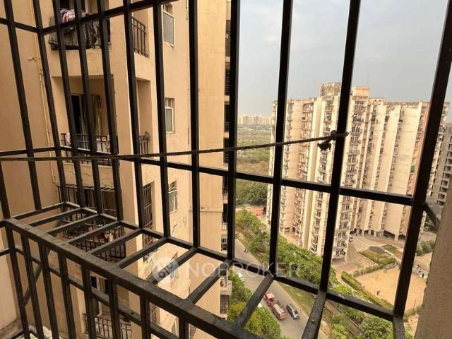 2 BHK Flat In Nimbus Express Park View 2 for Rent In Chi V