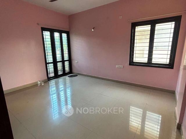2 BHK Flat In Niranjan Still Waters for Rent In Jayanagar