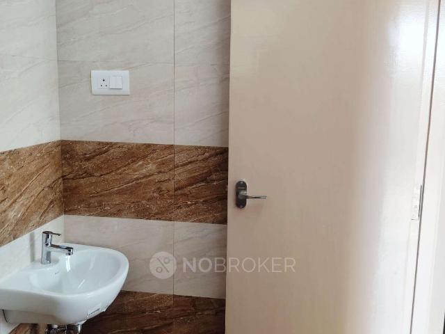 2 BHK Flat In No. 20, Sky Tower, N0.20, Ayyapakkam Co operat