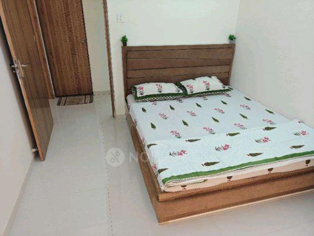 2 BHK Flat In Noble Heights, Malad East, Mumbai For Sale In Malad East, Mumbai