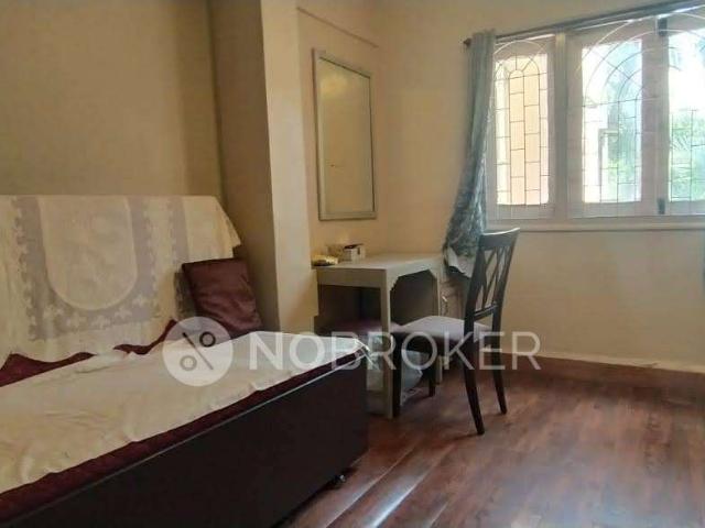 2 BHK Flat In Noorani Apartments, Bandra West for Rent In R