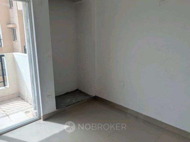 2 BHK Flat In Oasis Grandstand for Rent In Oasis Grandstand