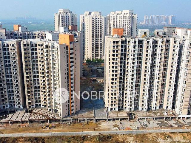 2 BHK Flat In Oasis Grandstand for Rent In Sector 22 D