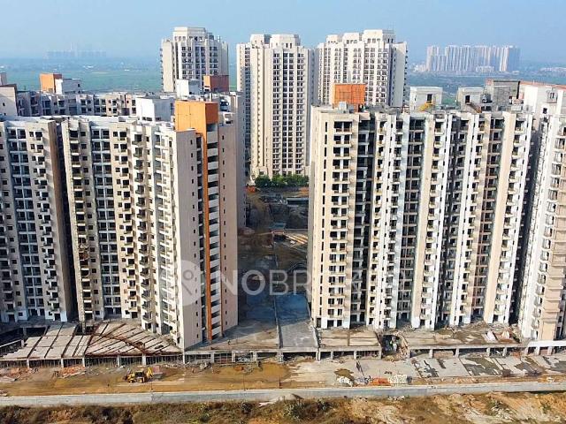 2 BHK Flat In Oasis Grandstand for Rent In Yamuna Expresswa