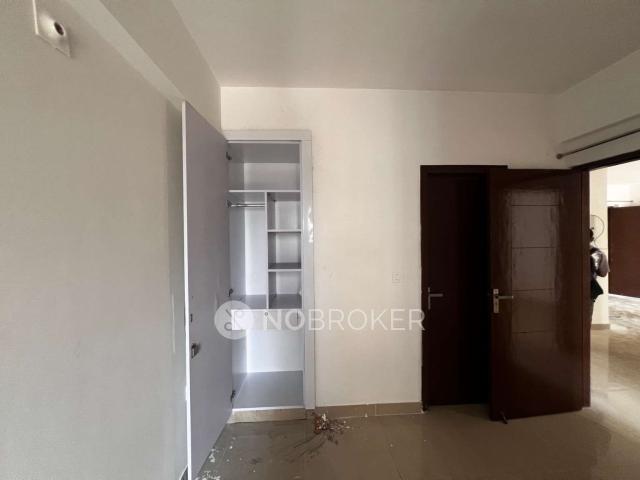2 BHK Flat In Oasis Grandstand for Rent In Yamuna Expressway