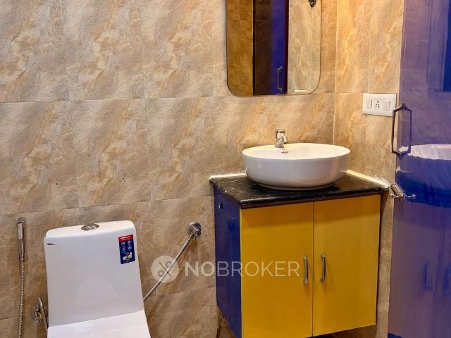 2 BHK Flat In Avl 36 for Rent In Sector 36a