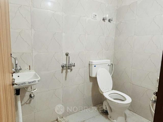 2 BHK Flat In Axion Apartment for Rent In Sector 127