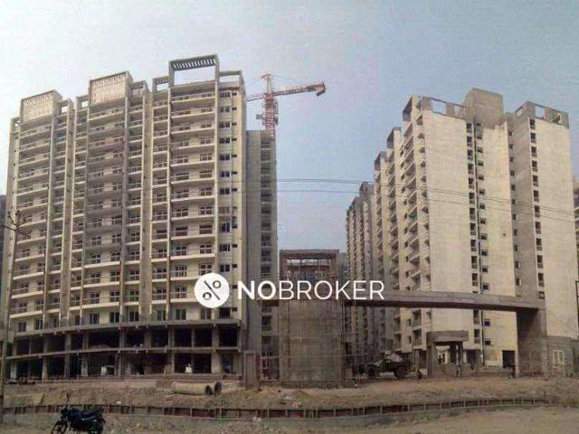2 BHK Flat In Aar City Regency Park For Sale In Amrapali Leisure Valley