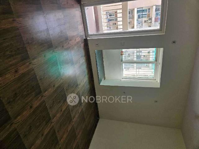 2 BHK Flat In Aarcity Regency Park for Rent In Gaur City 2