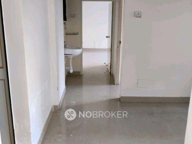 2 BHK Flat In Abhinandan C H S For Sale In Borivali West