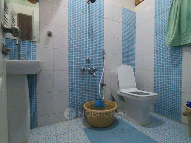 1 BHK Flat In Adams Building for Rent In Jayanagar