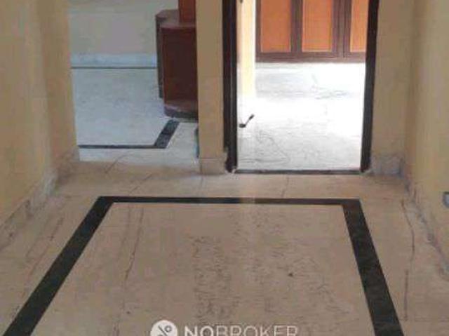 2 BHK Flat In Adhithya Apts, vadapalani For Sale In Vadapalani