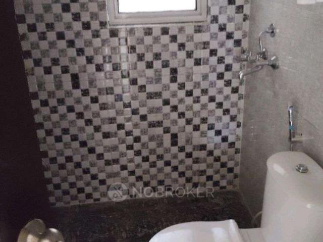 2 BHK Flat In Aditya Word Citi for Rent In Building 1, Aditya Urban Homes, Shahpur Bamheta, Ghaziabad, Uttar Pradesh 201002, India