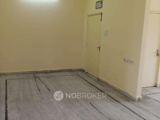 2 BHK Flat In Ahmed Apartment For Sale In Toli Chowki