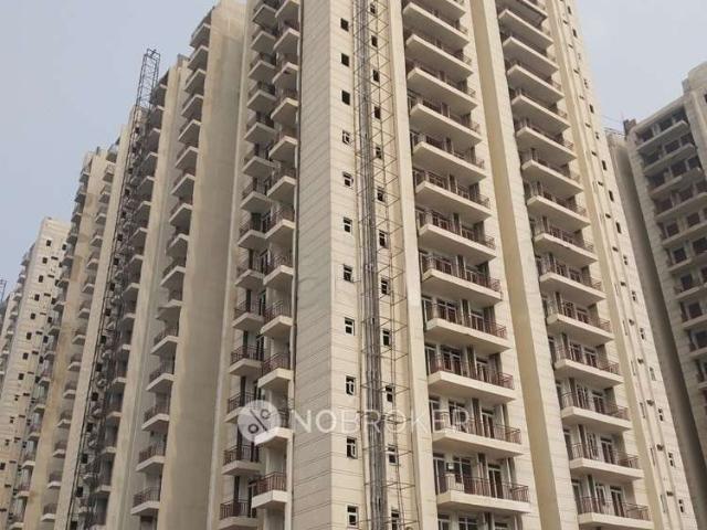 2 BHK Flat In Aims Golf Town For Sale In Sector 4