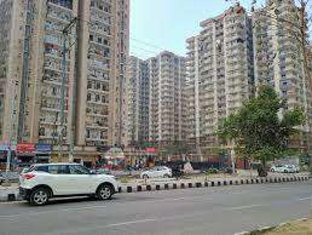 2 BHK Flat In Aims Green Avenue For Sale In Sec. 04