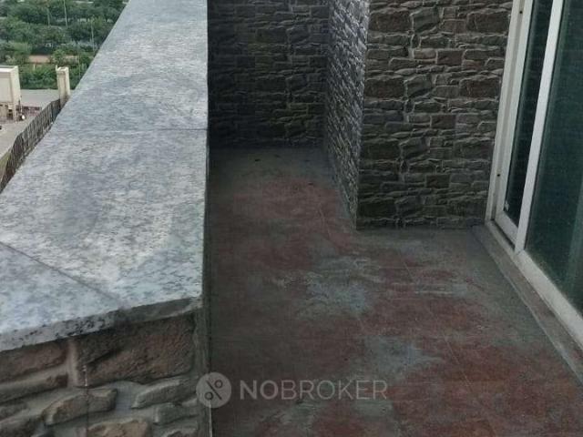 2 BHK Flat In Ajnara Ambrosia for Rent In Sector 118