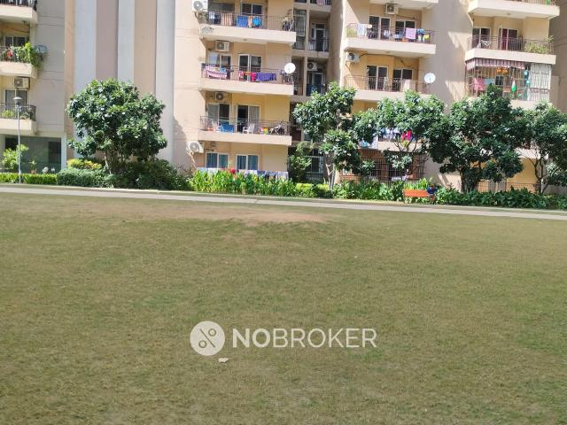 2 BHK Flat In Ajnara Le Garden For Sale In Sector 16