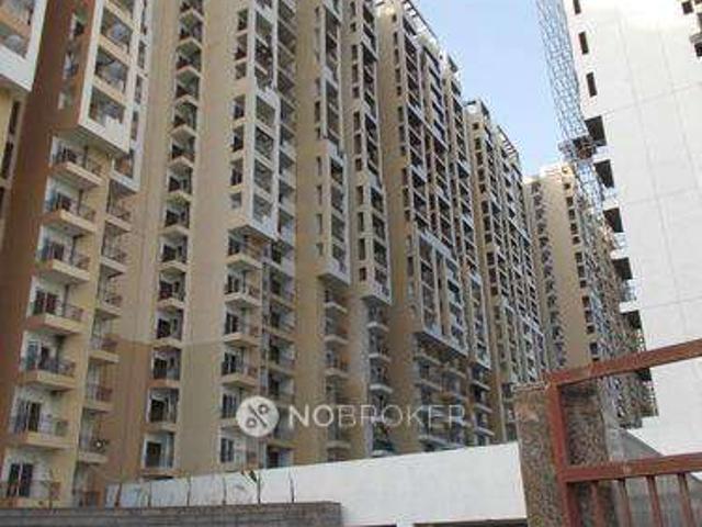 2 BHK Flat In Ajnara Le Garden For Sale In Sector 16b