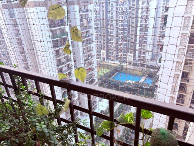 2 BHK Flat In Ajnara Le Garden For Sale In Sector 16b