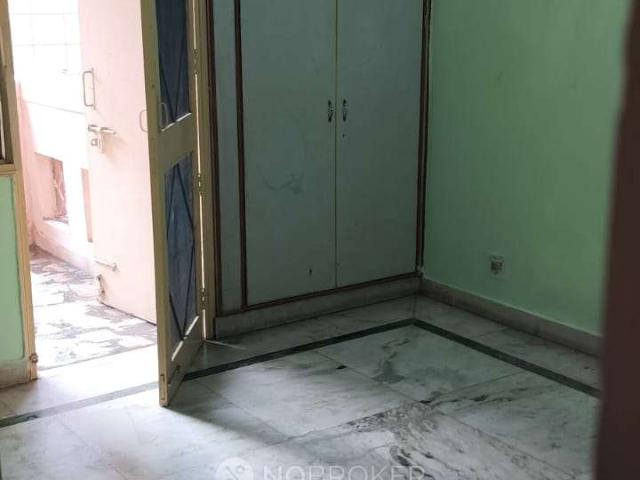 2 BHK Flat In Akansha Apartment for Rent In Sector 62