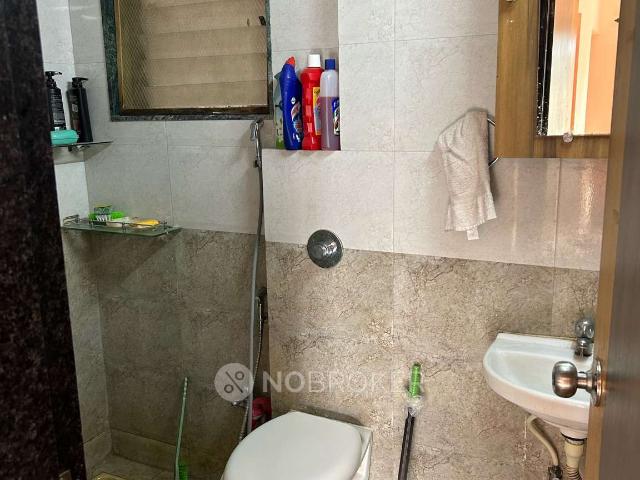 2 BHK Flat In Akar Pinnacle For Sale In Borivali East