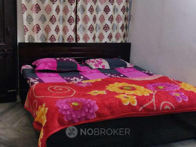 2 BHK Flat In Aman Apartments for Rent In Okhla