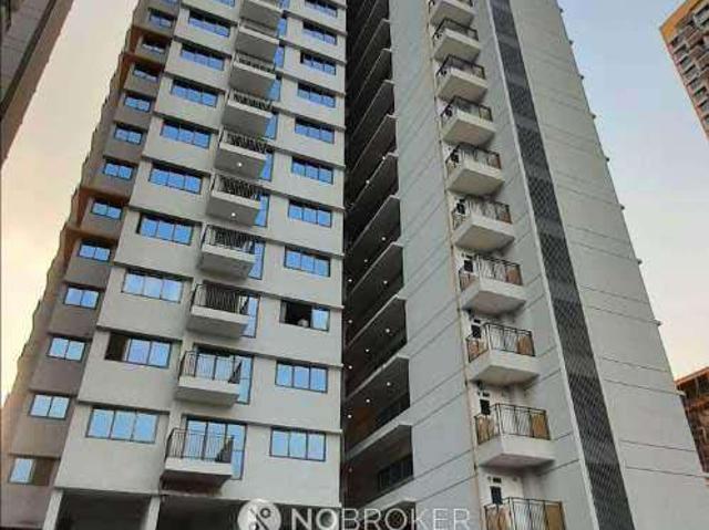 2 BHK Flat In Amanora Gold Towers For Sale In Hadapsar