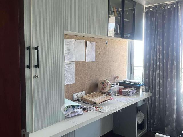 2 BHK Flat In Amanora Gateway Towers For Sale In Hadapsar