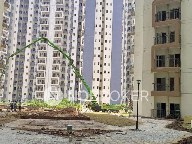 2 BHK Flat In Amarpali Dream Valley for Rent In Amrapali Dr