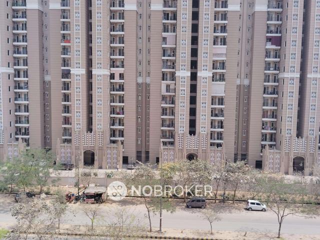 2 BHK Flat In Amrapali Golf Homes For Sale In Noida Extension, Greater Noida