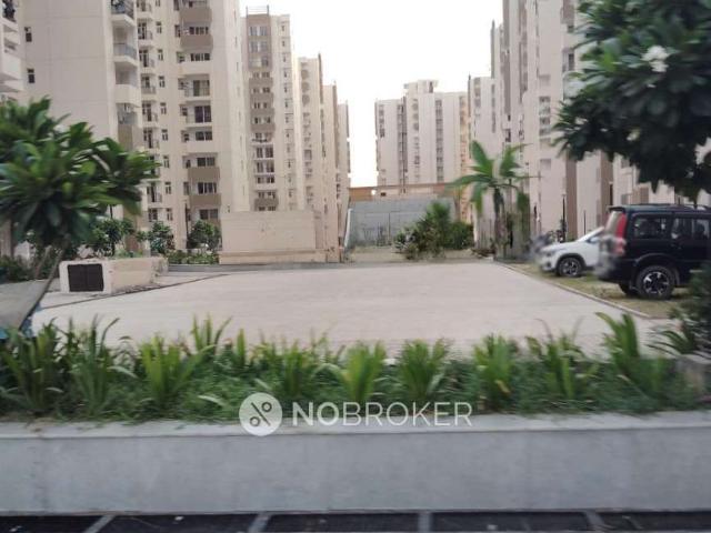 2 BHK Flat In Amrapali Leisure Park for Rent In Tech Zone I