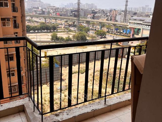 2 BHK Flat In Amrapali Princely Estate For Sale In Sector 7