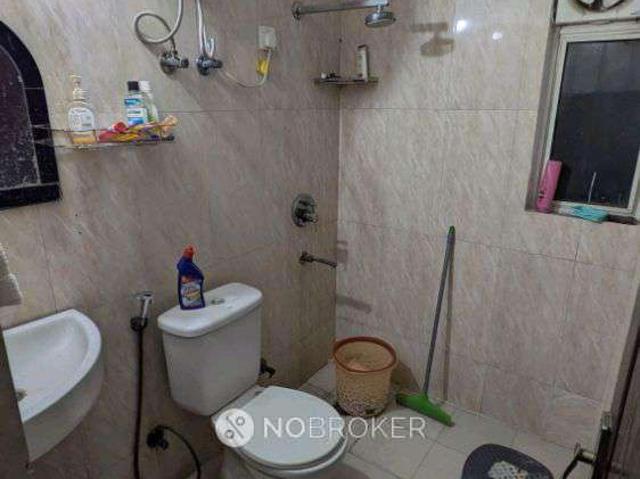 2 BHK Flat In Amrapali Princely Estate for Rent In Sector 7