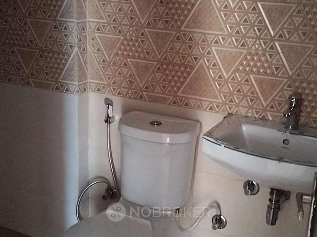 2 BHK Flat In Amrapali Riverview for Rent In Amrapali River View