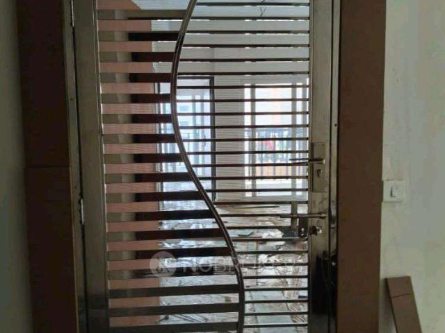 2 BHK Flat In Amrapali Tropical Garden for Rent In Tech Zone Iv
