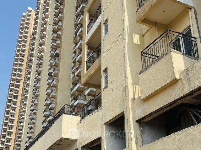 2 BHK Flat In Amrapali Verona Heights, Techzone 4 For Sale In Techzone 4