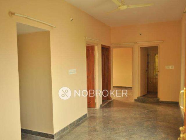 2 BHK Flat In Annaiah Reddy Building for Lease In J. P. Nagar
