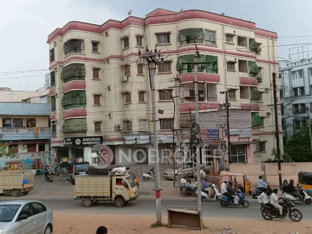 2 BHK Flat In Anusha Supermarket For Sale In Gudimalkapur