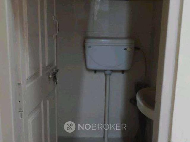 2 BHK Flat In Apartment for Lease In 66, 3rd Cross Rd, Ashw