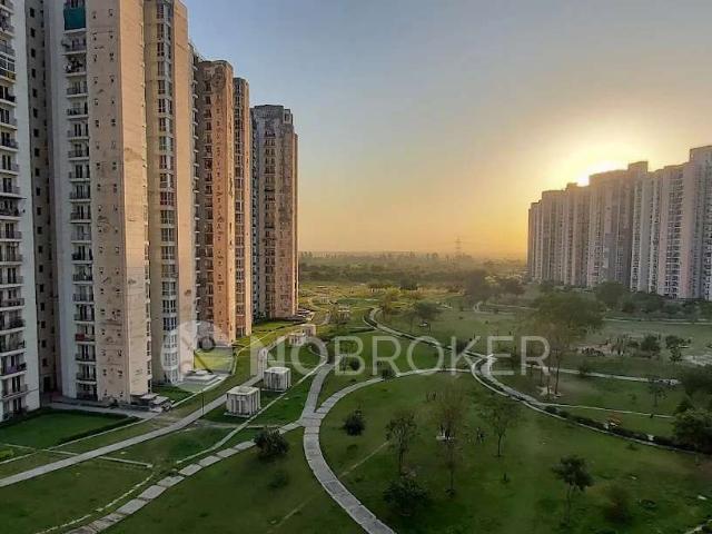 2 BHK Flat In Apartment for Rent In Alpha 1