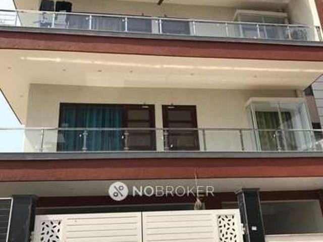 2 BHK Flat In Apartment for Rent In Sector 52