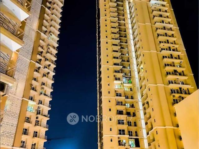 2 BHK Flat In Apex Golf Avenue For Sale In Sector 1