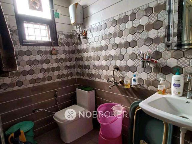 2 BHK Flat In Apex Tower 2 For Sale In Ashok Vihar