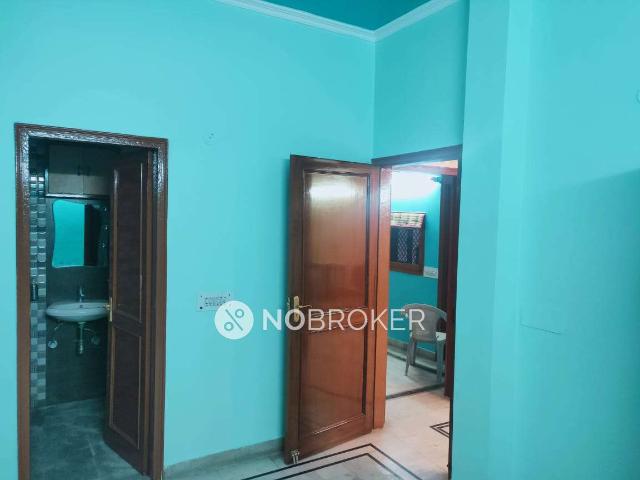 2 BHK Flat In Apna Enclave For Sale In Apna Enclave