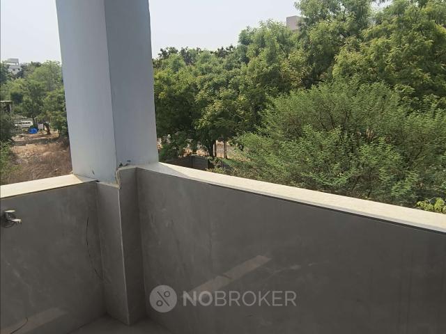 2 BHK Flat In Apparment For Sale In Nallagandla
