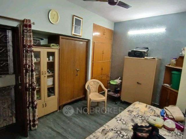 2 BHK Flat In Archana Apartment for Rent In Paschim Vihar